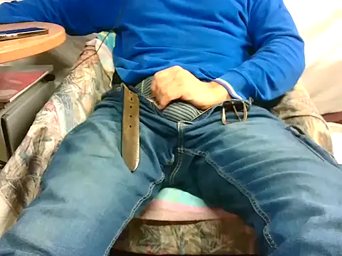 Giulio35 Pika online show from 17, 10, 2025