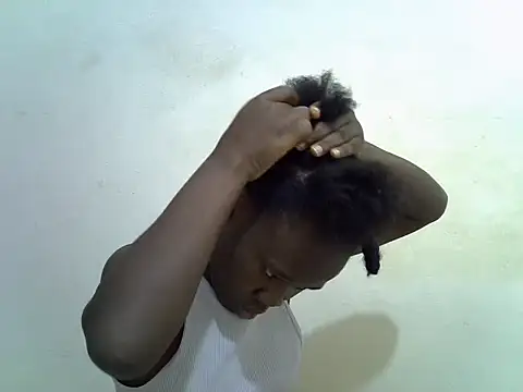 hey its andreana online show from 21, 10, 2025