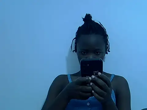 Snapshot of hey_its_andreana chatting on 28, 6, 2026 hey its andreana online show from 28, 6, 2026