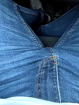 Snapshot of RIP_Curl chatting on 26, 3, 2026 RIP Curl online show from 26, 3, 2026