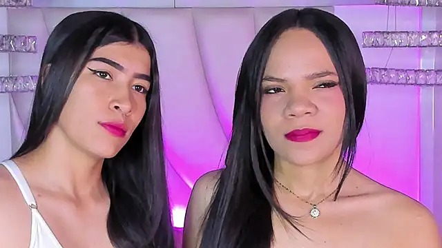 Snapshot of siara_and_zoe chatting on 25, 4, 2026 siara and zoe online show from 25, 4, 2026
