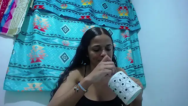 GiveLove1 online show from 14, 1, 2025