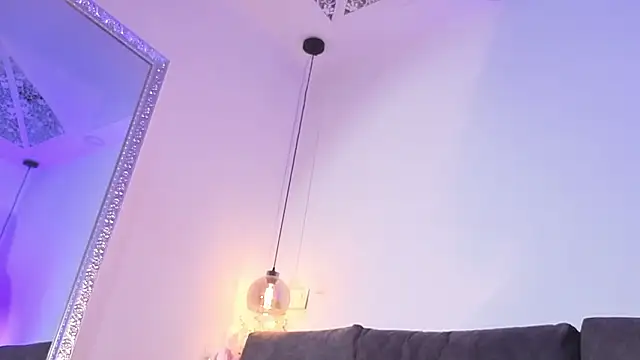 Isabella francoo online show from 3, 3, 2026