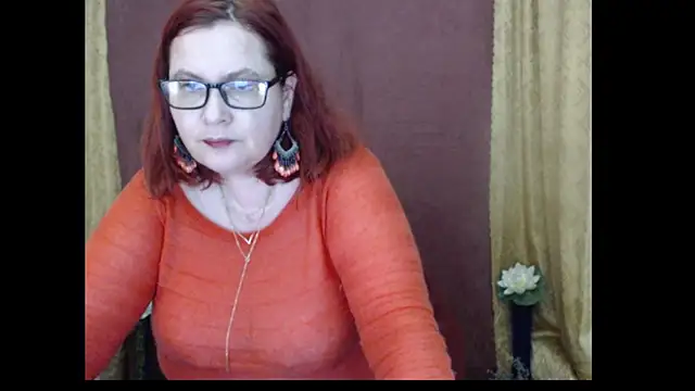 Snapshot of PlayfullMature chatting on 4, 3, 2026 PlayfullMature online show from 4, 3, 2026