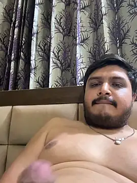 Snapshot of Parth-26 chatting on 13, 5, 2026 Parth-26 online show from 13, 5, 2026