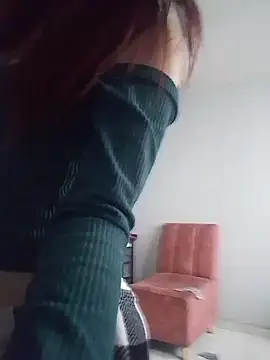 Snapshot of SuzzyyM chatting on 13, 2, 2026 SuzzyyM online show from 13, 2, 2026