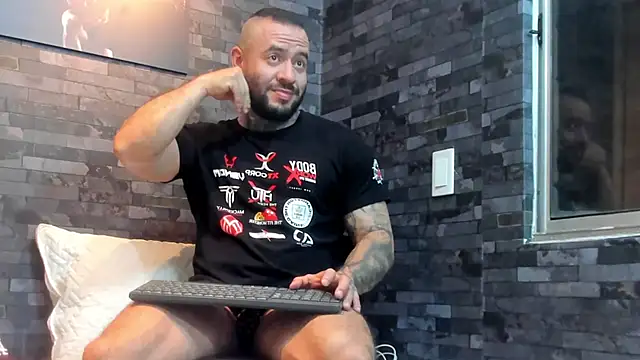 BruceDallas online show from 6, 4, 2026