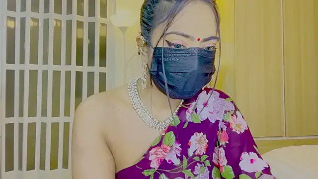 Snapshot of Monalisadon018 chatting on 6, 4, 2026 Monalisadon018 online show from 6, 4, 2026