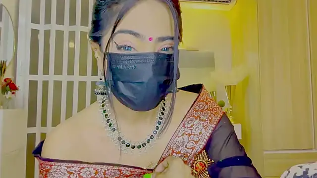 Snapshot of Monalisadon018 chatting on 11, 4, 2026 Monalisadon018 online show from 11, 4, 2026