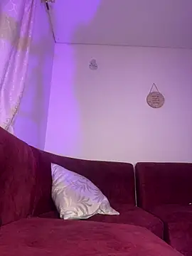 Chloemercury online show from 16, 12, 2025