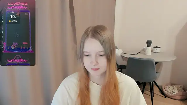 Snapshot of Alyaley chatting on 8, 3, 2025 Alyaley online show from 8, 3, 2025