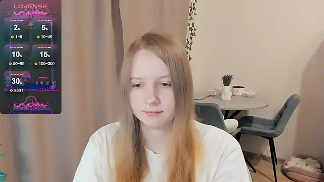 Snapshot of Alyaley chatting on 16, 9, 2025 Alyaley online show from 16, 9, 2025