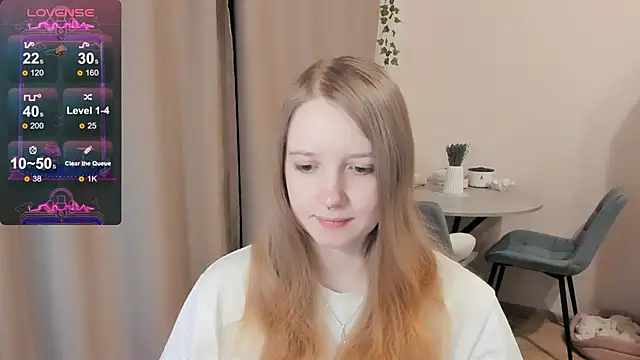 Snapshot of Alyaley chatting on 1, 10, 2025 Alyaley online show from 1, 10, 2025