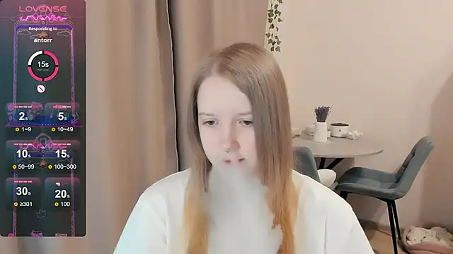 Snapshot of Alyaley chatting on 3, 10, 2025 Alyaley online show from 3, 10, 2025