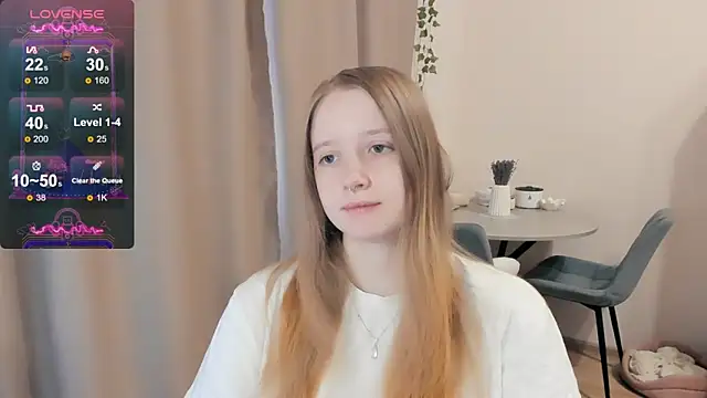 Snapshot of Alyaley chatting on 10, 10, 2025 Alyaley online show from 10, 10, 2025