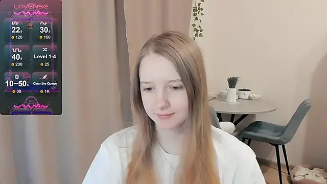 Snapshot of Alyaley chatting on 14, 10, 2025 Alyaley online show from 14, 10, 2025