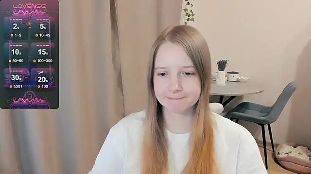 Snapshot of Alyaley chatting on 15, 10, 2025 Alyaley online show from 15, 10, 2025