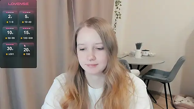 Snapshot of Alyaley chatting on 16, 10, 2025 Alyaley online show from 16, 10, 2025