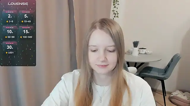 Snapshot of Alyaley chatting on 18, 10, 2025 Alyaley online show from 18, 10, 2025