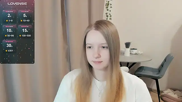 Snapshot of Alyaley chatting on 20, 10, 2025 Alyaley online show from 20, 10, 2025