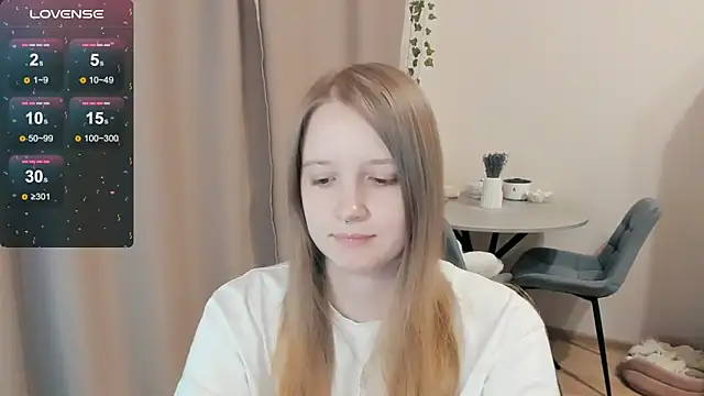 Snapshot of Alyaley chatting on 23, 10, 2025 Alyaley online show from 23, 10, 2025