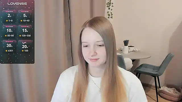 Snapshot of Alyaley chatting on 15, 11, 2025 Alyaley online show from 15, 11, 2025