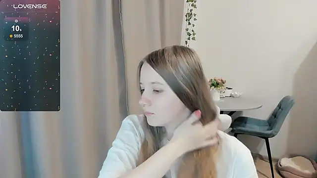 Snapshot of Alyaley chatting on 30, 11, 2025 Alyaley online show from 30, 11, 2025