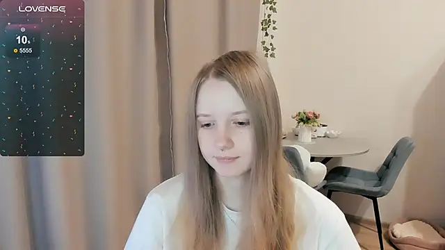 Snapshot of Alyaley chatting on 3, 12, 2025 Alyaley online show from 3, 12, 2025