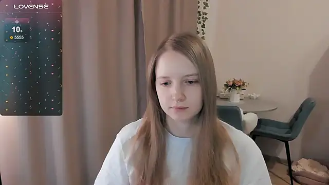Snapshot of Alyaley chatting on 4, 5, 2026 Alyaley online show from 4, 5, 2026