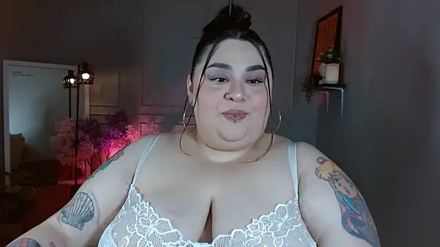 Snapshot of tiffany_laurens chatting on 11, 6, 2026 tiffany laurens online show from 11, 6, 2026