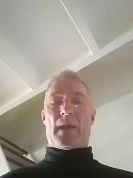 Snapshot of 60philippe chatting on 27, 2, 2025 60philippe online show from 27, 2, 2025