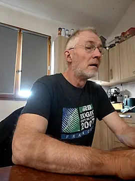 Snapshot of 60philippe chatting on 9, 6, 2026 60philippe online show from 9, 6, 2026