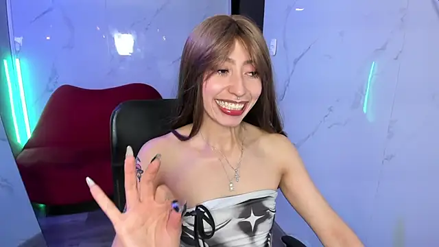 Snapshot of LilithCooperr_ chatting on 10, 6, 2026 LilithCooperr online show from 10, 6, 2026
