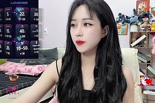 Snapshot of _LLisa_ chatting on 21, 12, 2024 LLisa online show from 21, 12, 2024