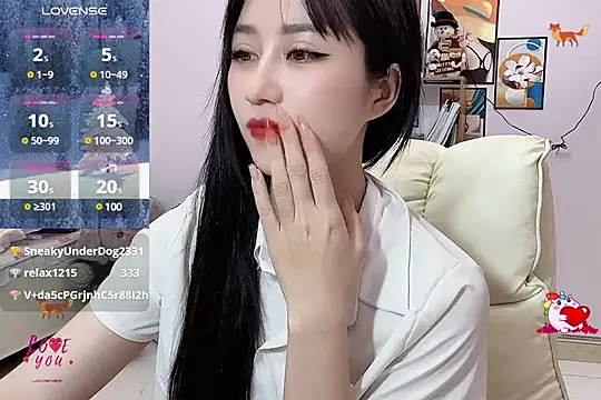 Snapshot of _LLisa_ chatting on 21, 2, 2025 LLisa online show from 21, 2, 2025