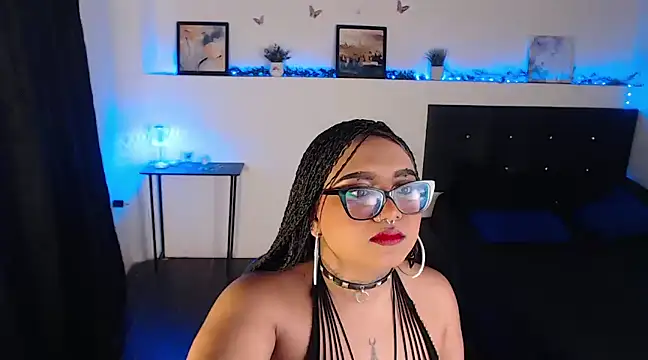 LiaScarlett online show from 4, 2, 2025