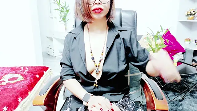 Snapshot of Miu-Le chatting on 16, 6, 2026 Miu-Le online show from 16, 6, 2026