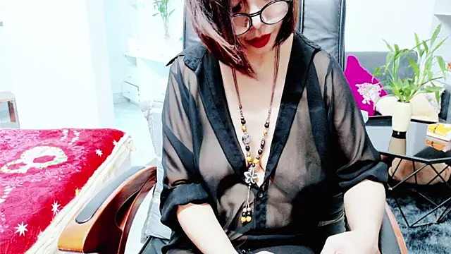 Snapshot of Miu-Le chatting on 19, 6, 2026 Miu-Le online show from 19, 6, 2026