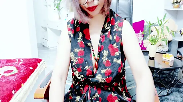 Snapshot of Miu-Le chatting on 21, 6, 2026 Miu-Le online show from 21, 6, 2026