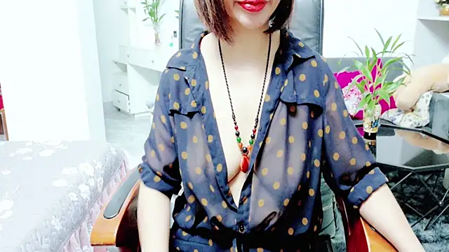 Snapshot of Miu-Le chatting on 25, 6, 2026 Miu-Le online show from 25, 6, 2026