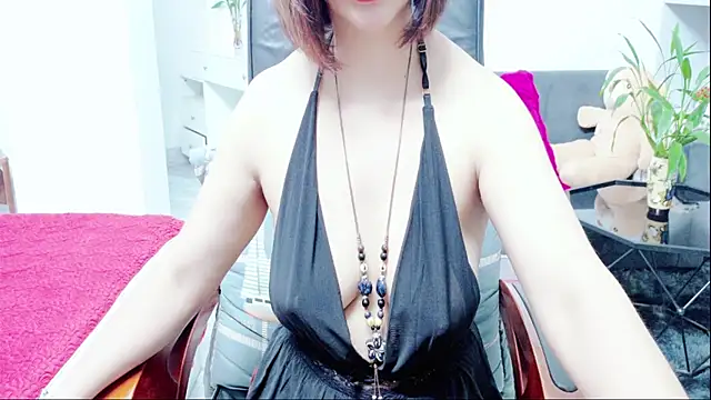 Snapshot of Miu-Le chatting on 10, 7, 2026 Miu-Le online show from 10, 7, 2026