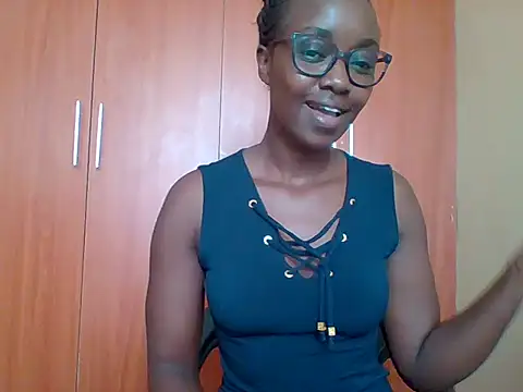 sexy darleen23 online show from 13, 4, 2026