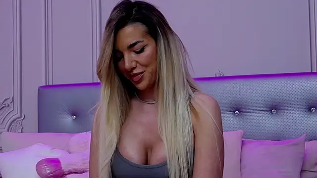 Snapshot of ClaraHazel chatting on 18, 3, 2025 ClaraHazel online show from 18, 3, 2025