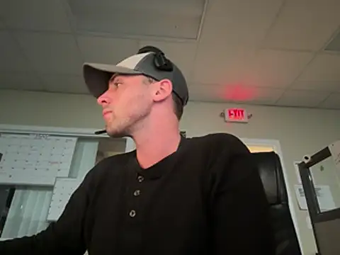 Snapshot of Graysontaylor@xh chatting on 3, 5, 2026 Graysontaylorxh online show from 3, 5, 2026