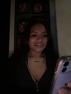 Riana Kean online show from 6, 2, 2025