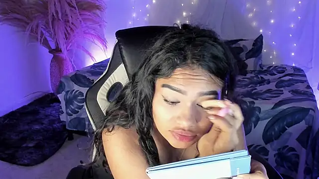 Riana Kean online show from 14, 4, 2026