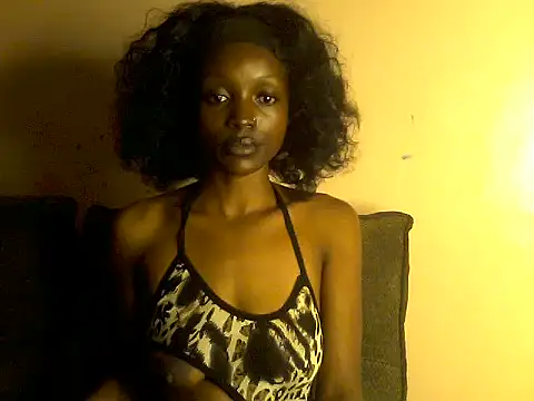 petite clara24 online show from 29, 4, 2026