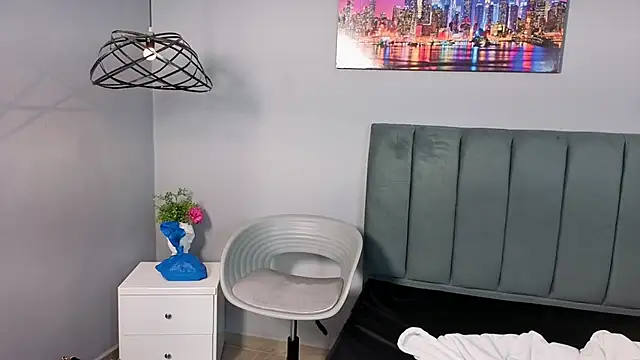 Alli cooper online show from 17, 4, 2026