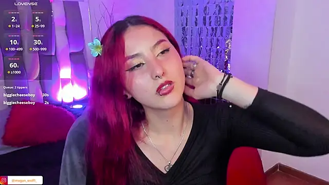 Snapshot of Megan_wolf1_ chatting on 9, 1, 2025 Megan wolf1  online show from 9, 1, 2025