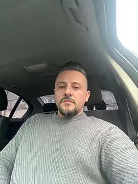 Snapshot of InsaneMattt chatting on 15, 1, 2025 InsaneMattt online show from 15, 1, 2025
